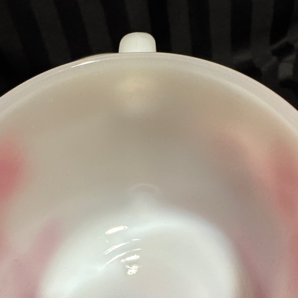 Vintage Federal Milk Glass Mugs in Red and White Gingham with Small Flowers - Picture 13 of 16